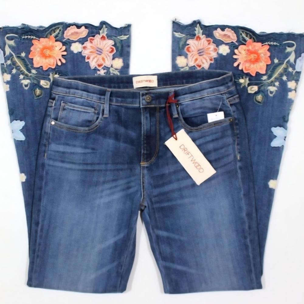 Driftwood Farrah Flare Isla Embroidered Floral NWT